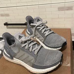 Adidas Utralboost 19 running sneakers
